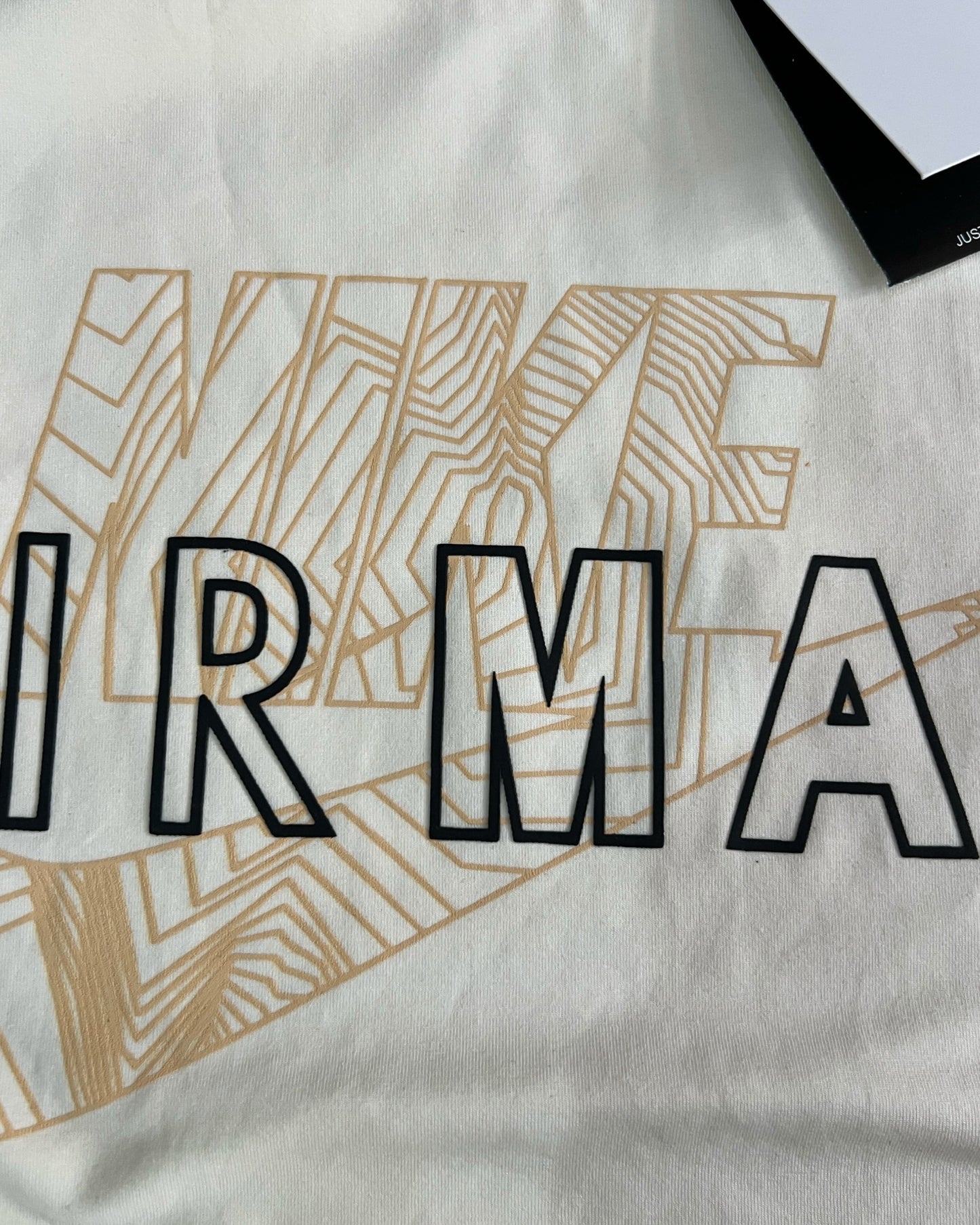 Swoosh Logo T-shirt - Cream White