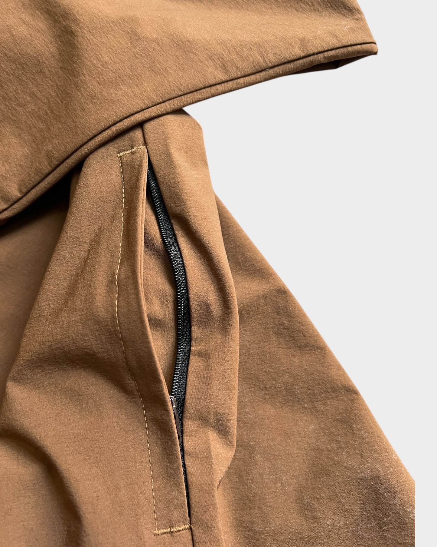 Windbreaker Zip Jacket - Earth Brown