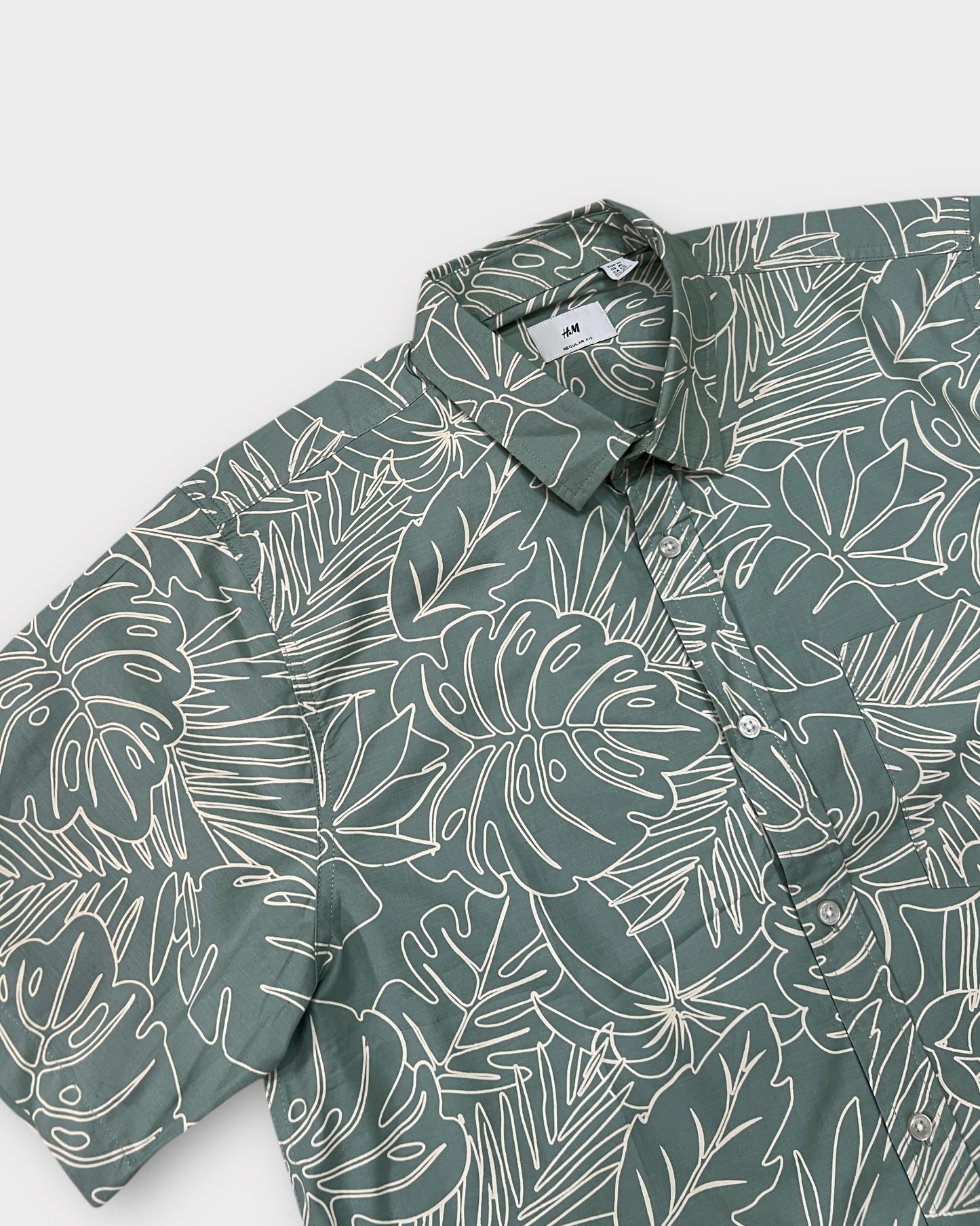 Leafline Boxy Shirt