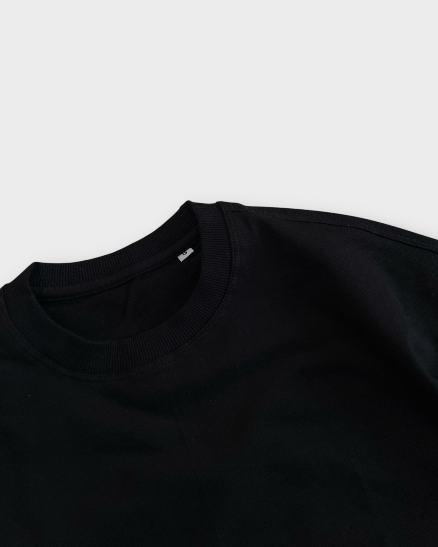 Essential 240 GSM T-shirt - Black